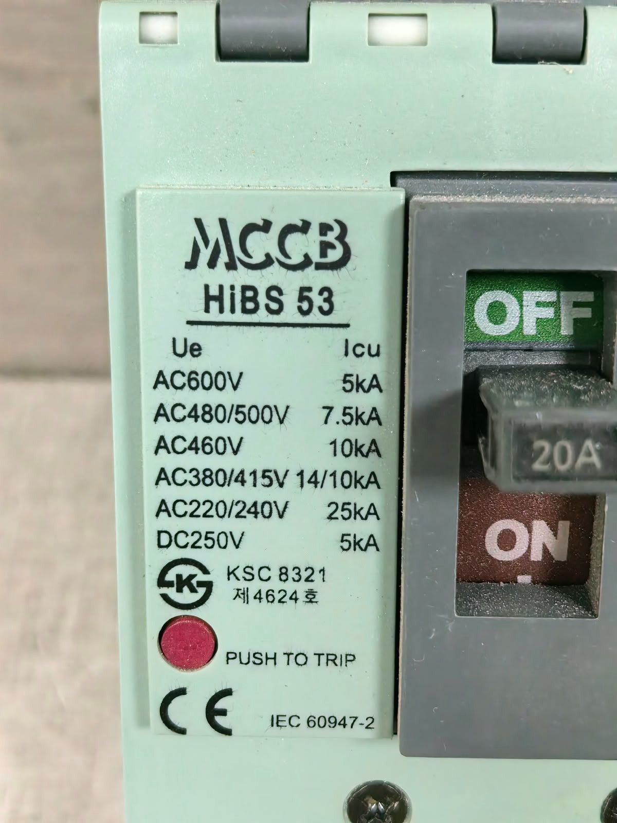 Hyundai MCCB HIBS 53 HYUNDAI MCCB HIBS 53 MOLDED CASE CIRCUIT BREAKER AC600V 3