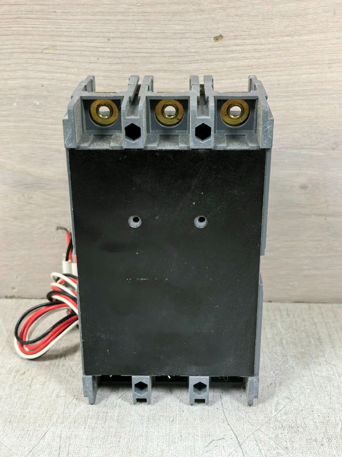 Hyundai MCCB HIBS 53 HYUNDAI MCCB HIBS 53 MOLDED CASE CIRCUIT BREAKER AC600V 10