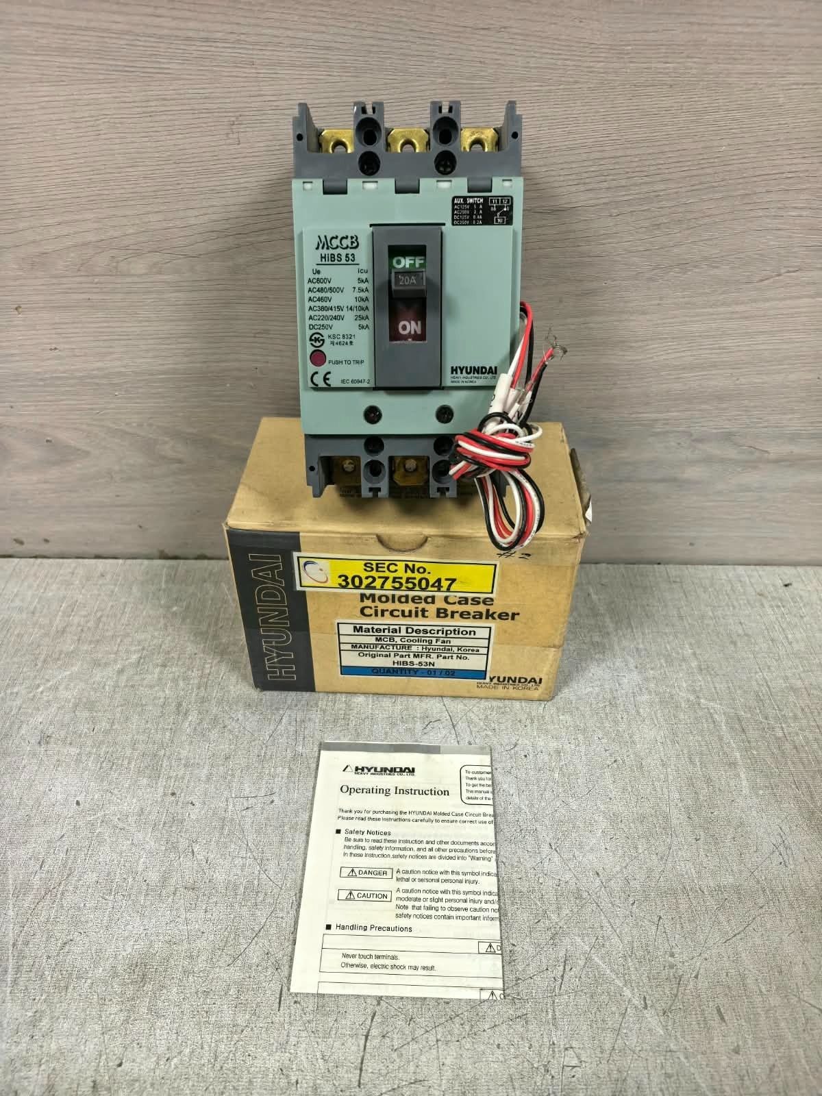 Hyundai MCCB HIBS 53 HYUNDAI MCCB HIBS 53 MOLDED CASE CIRCUIT BREAKER AC600V 1