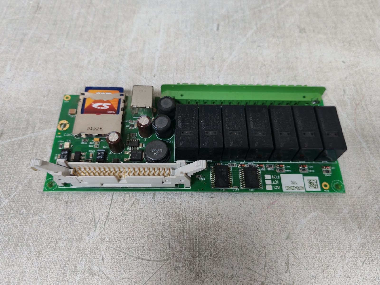 140749-0228-003 140749-0228-003 Industrial Control Board 7-Channel Relay Module 6