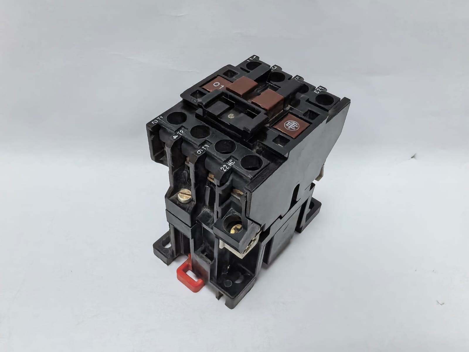 Telemecanique LC1-D099 A65 TELEMECANIQUE LC1-D099 A65 CONTACTOR 9