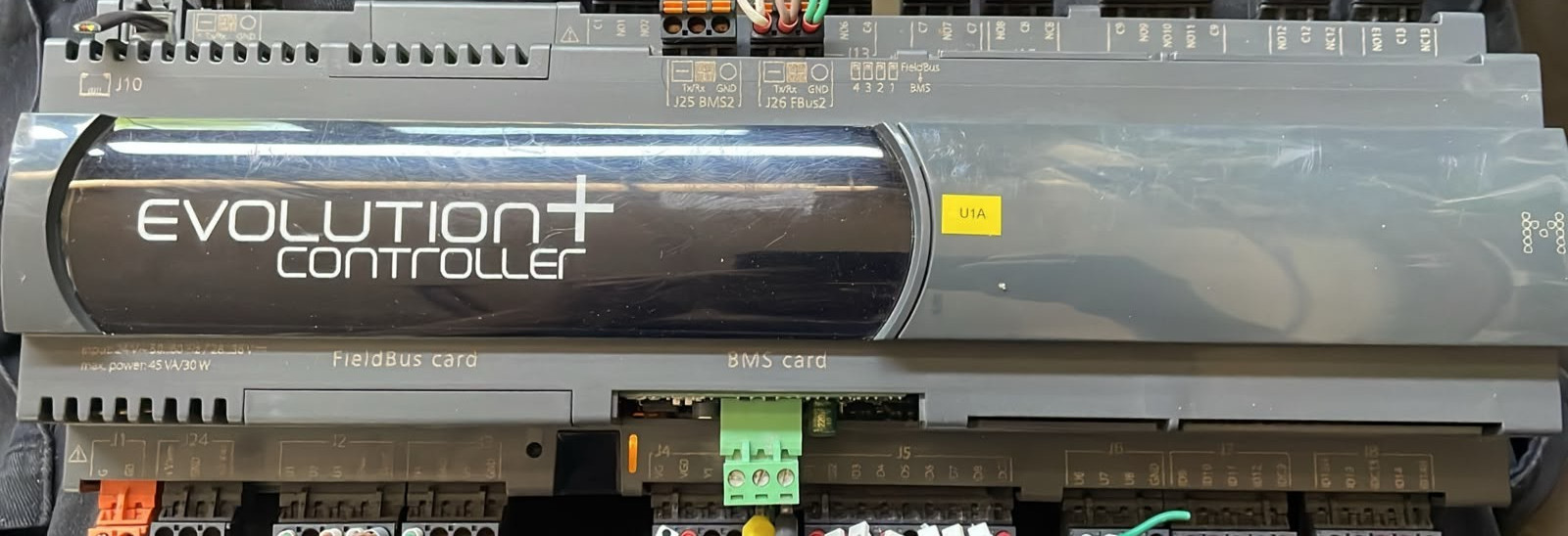 CAREL P+5CVB0A000MM0 REV.2.221 CAREL P+5CVB0A000MM0 REV.2.221 EVOLUTION + CONTROLLER 2