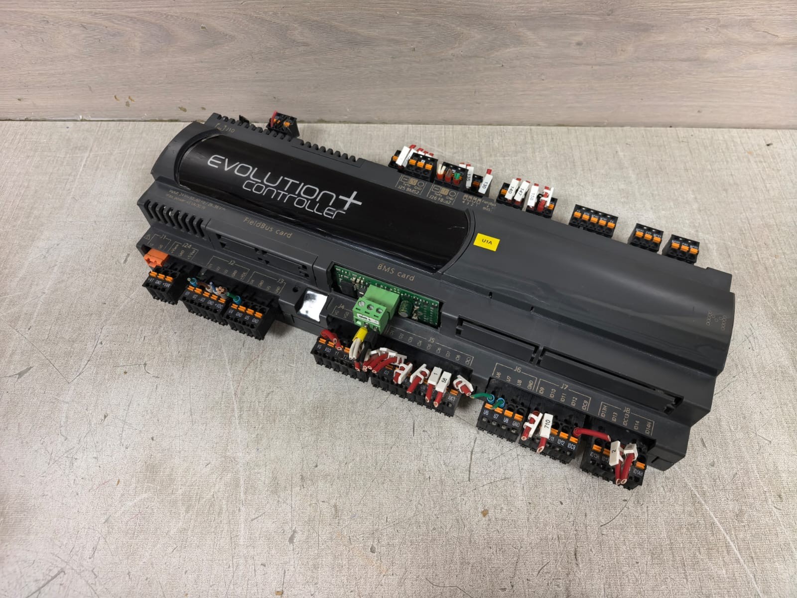 CAREL P+5CVB0A000MM0 REV.2.221 CAREL P+5CVB0A000MM0 REV.2.221 EVOLUTION + CONTROLLER 4