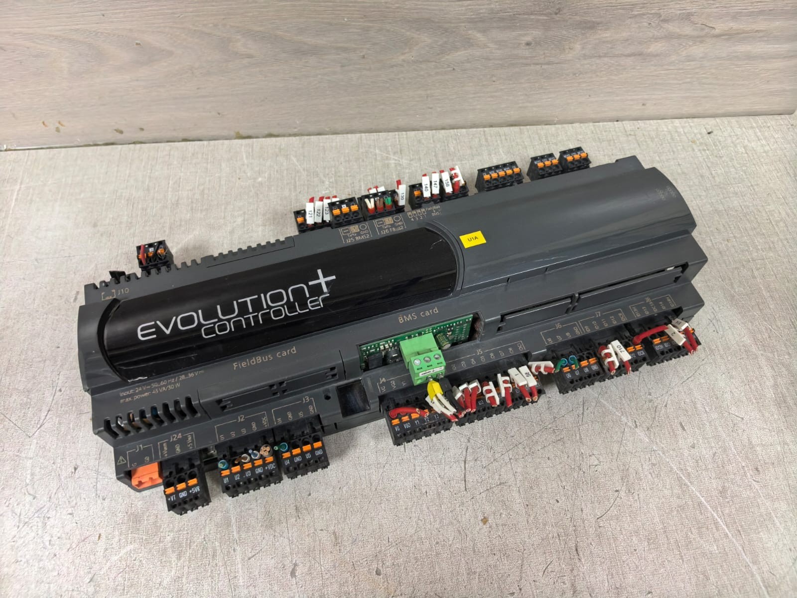 CAREL P+5CVB0A000MM0 REV.2.221 CAREL P+5CVB0A000MM0 REV.2.221 EVOLUTION + CONTROLLER 5