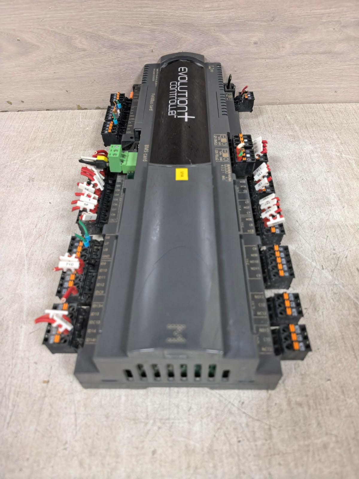 CAREL P+5CVB0A000MM0 REV.2.221 CAREL P+5CVB0A000MM0 REV.2.221 EVOLUTION + CONTROLLER 7