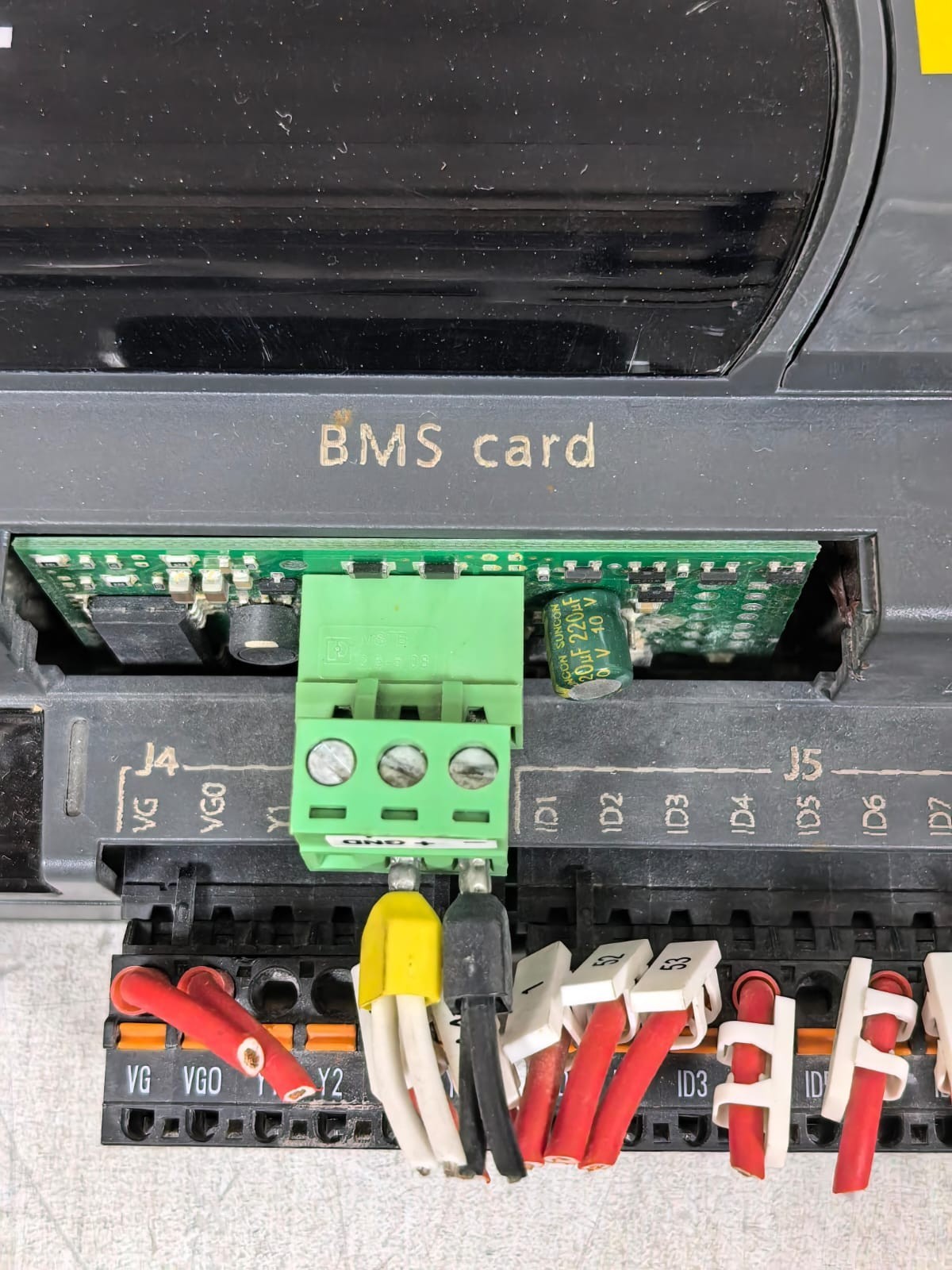 CAREL P+5CVB0A000MM0 REV.2.221 CAREL P+5CVB0A000MM0 REV.2.221 EVOLUTION + CONTROLLER 8