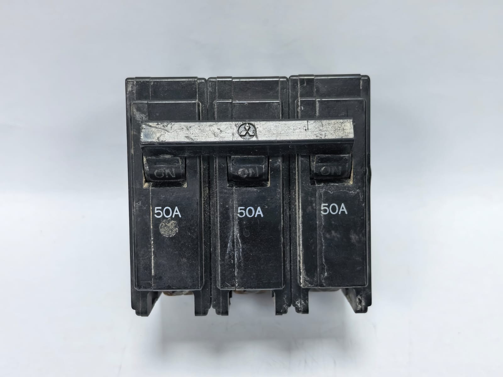 Mitsubishi Electric HBH-P MITSUBISHI HBH-P CIRCUIT BREAKER AC450V 1