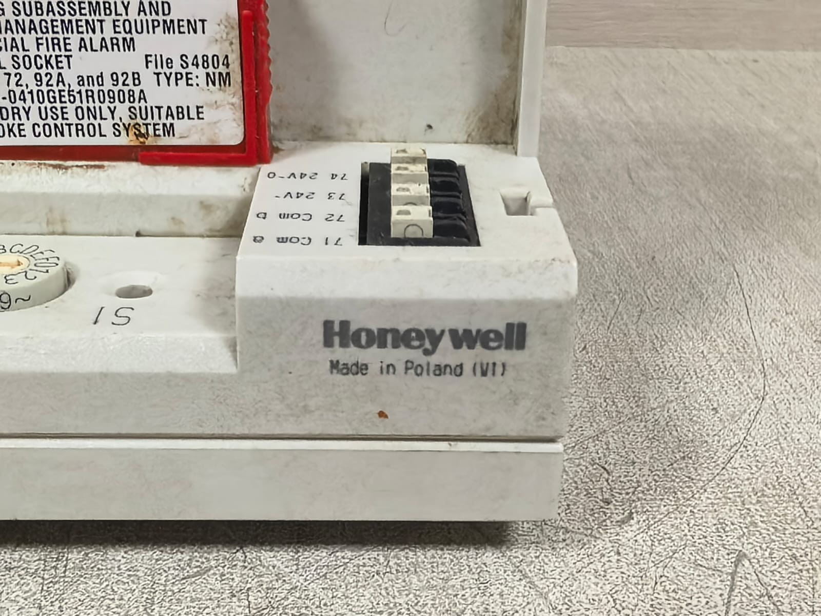 CENTRALINE BY HONEYWELL CLIOL823A (XFL823A) CENTRALINE BY HONEYWELL CLIOL823A (XFL823A) BINARY INPUT MODULE 24V 7