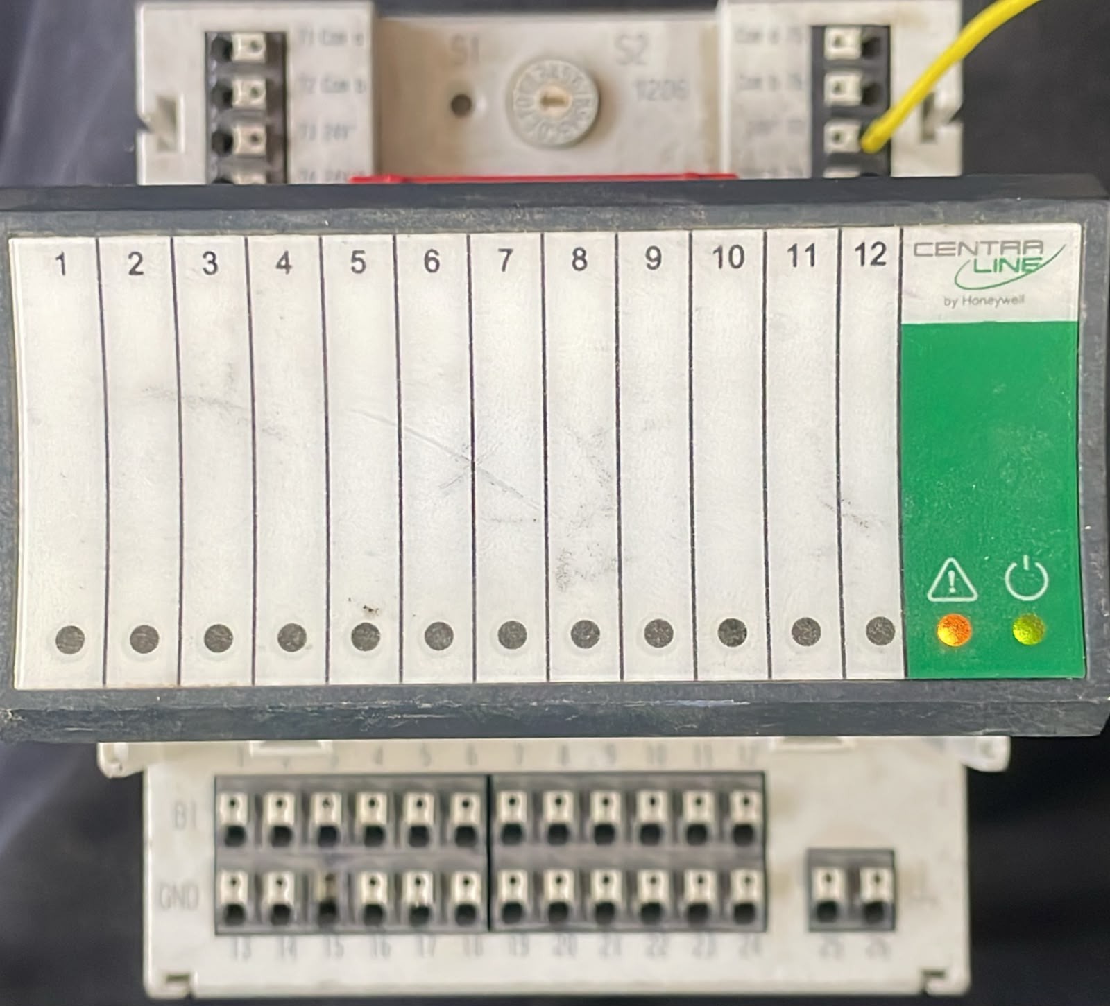 CENTRALINE BY HONEYWELL CLIOL823A (XFL823A) CENTRALINE BY HONEYWELL CLIOL823A (XFL823A) BINARY INPUT MODULE 24V 1