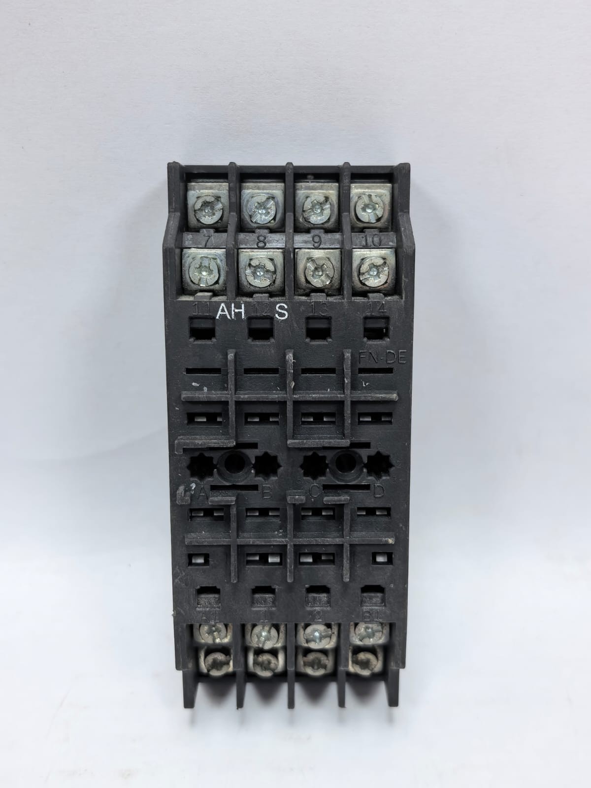 ARTECHE ARTECHE RELAY SOCKET BASE PCS 2