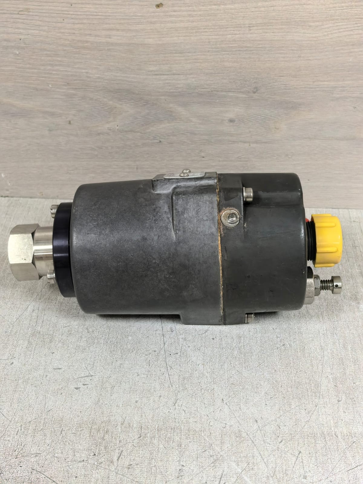 AMOT 4110B3U207 AMOT 4110B3U207 2300RPM HYDRO-MECHANICAL OVERSPEED SENSING VALVE 4