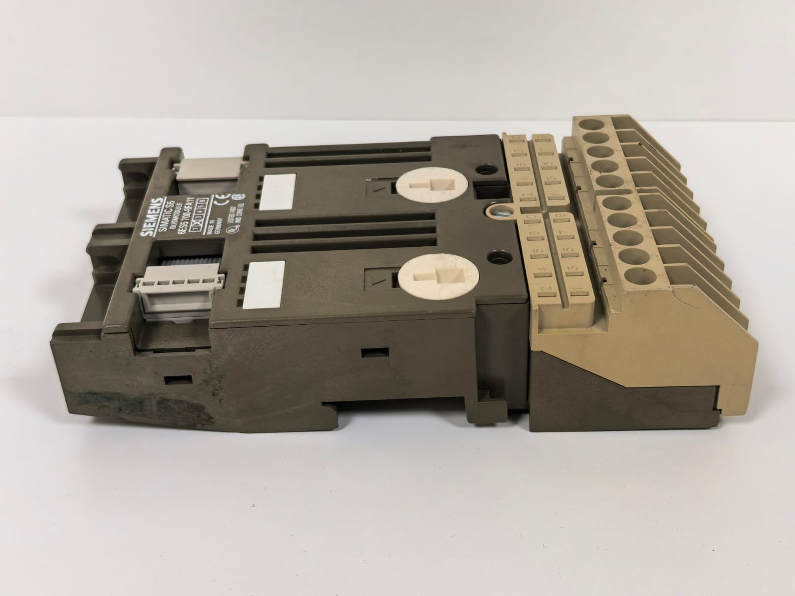 Siemens 6ES5 700-8FA11 SIEMENS SIMATIC S5 6ES5 700-8FA11 BUSMODULE 4