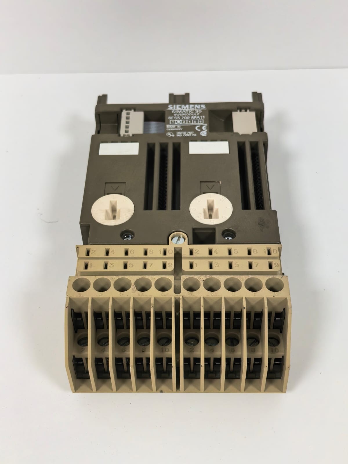 Siemens 6ES5 700-8FA11 SIEMENS SIMATIC S5 6ES5 700-8FA11 BUSMODULE 6