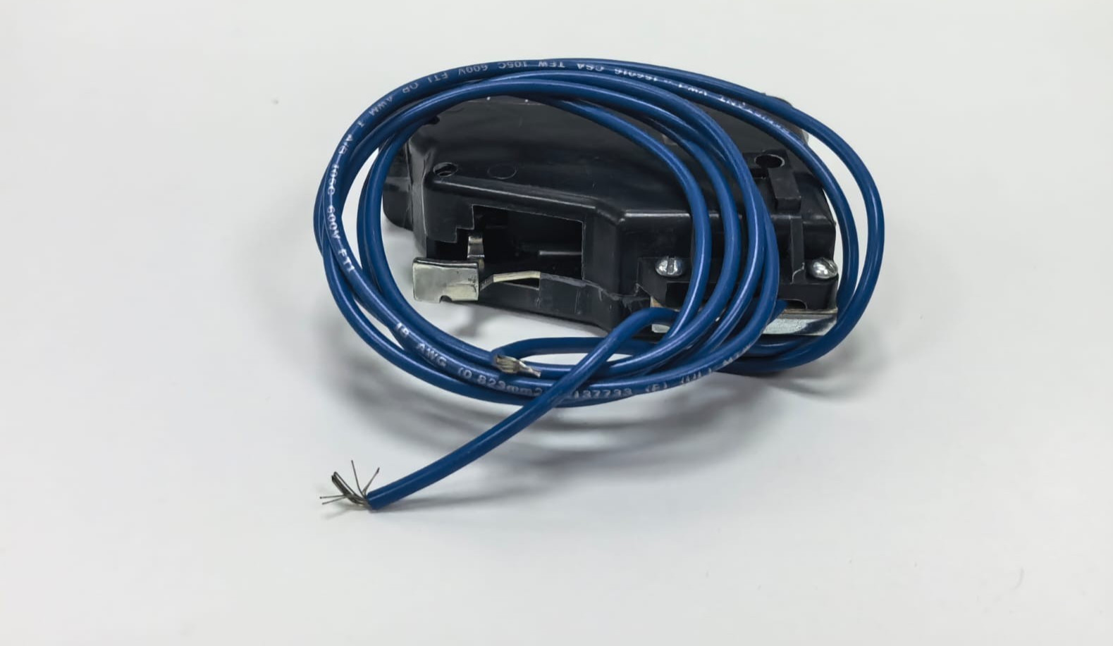 Siemens U03FD60 SIEMENS U03FD60 MCCB UNDERVOLTAGE TRIP 10