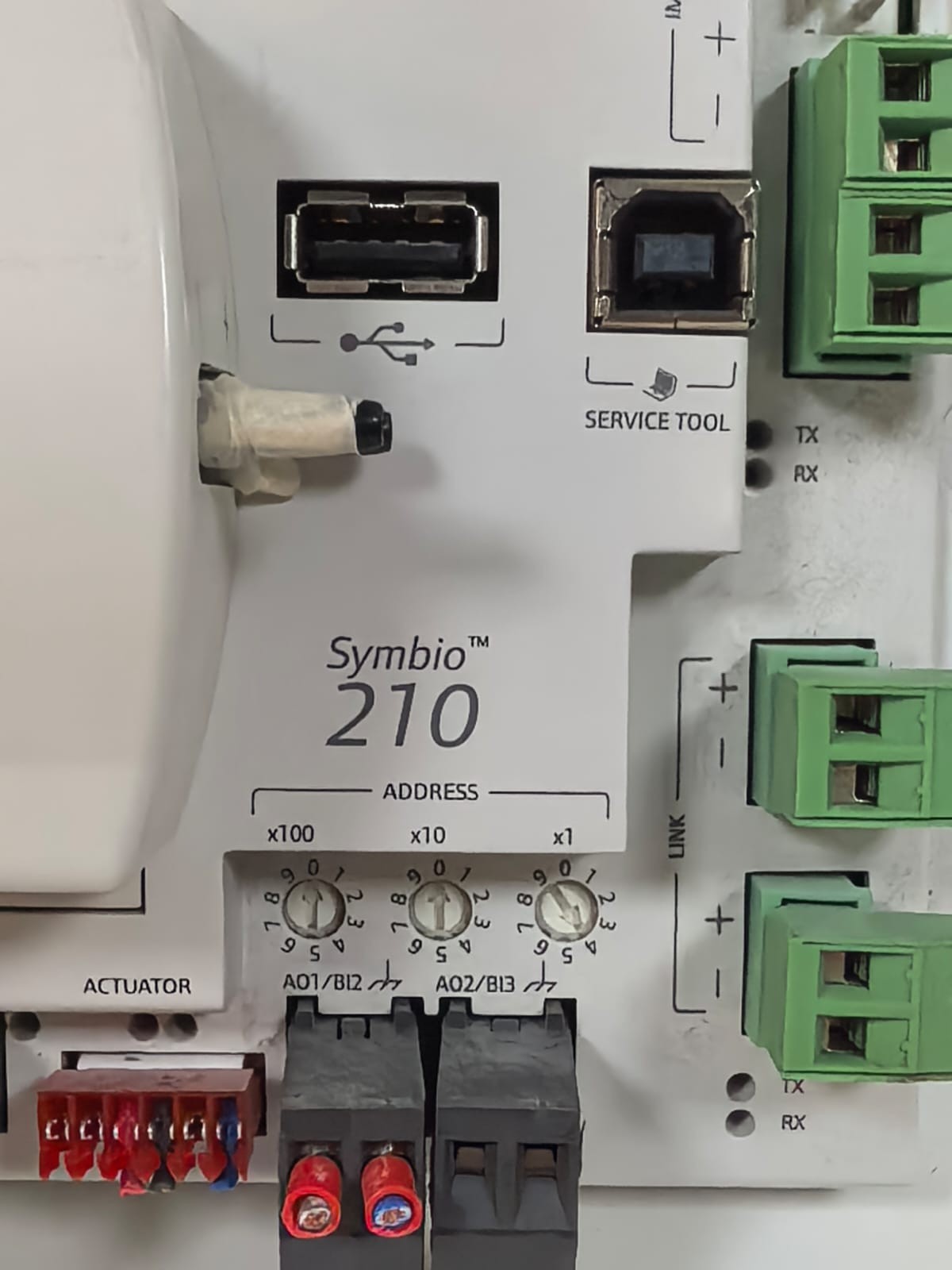 Trane BMSY210AAA0B000111 X13651774002 REV.C W/ BELIMO LMB24-3-T TN TRANE SYMBIO 210 BMSY210AAA0B000111 X13651774002 REV.C W/ BELIMO LMB24-3-T TN 4