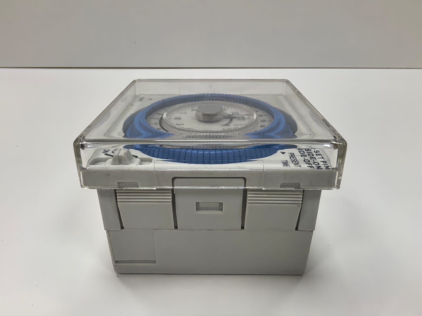 TB-37 TB-37 MECHANICAL TIME SWITCH PCS 6