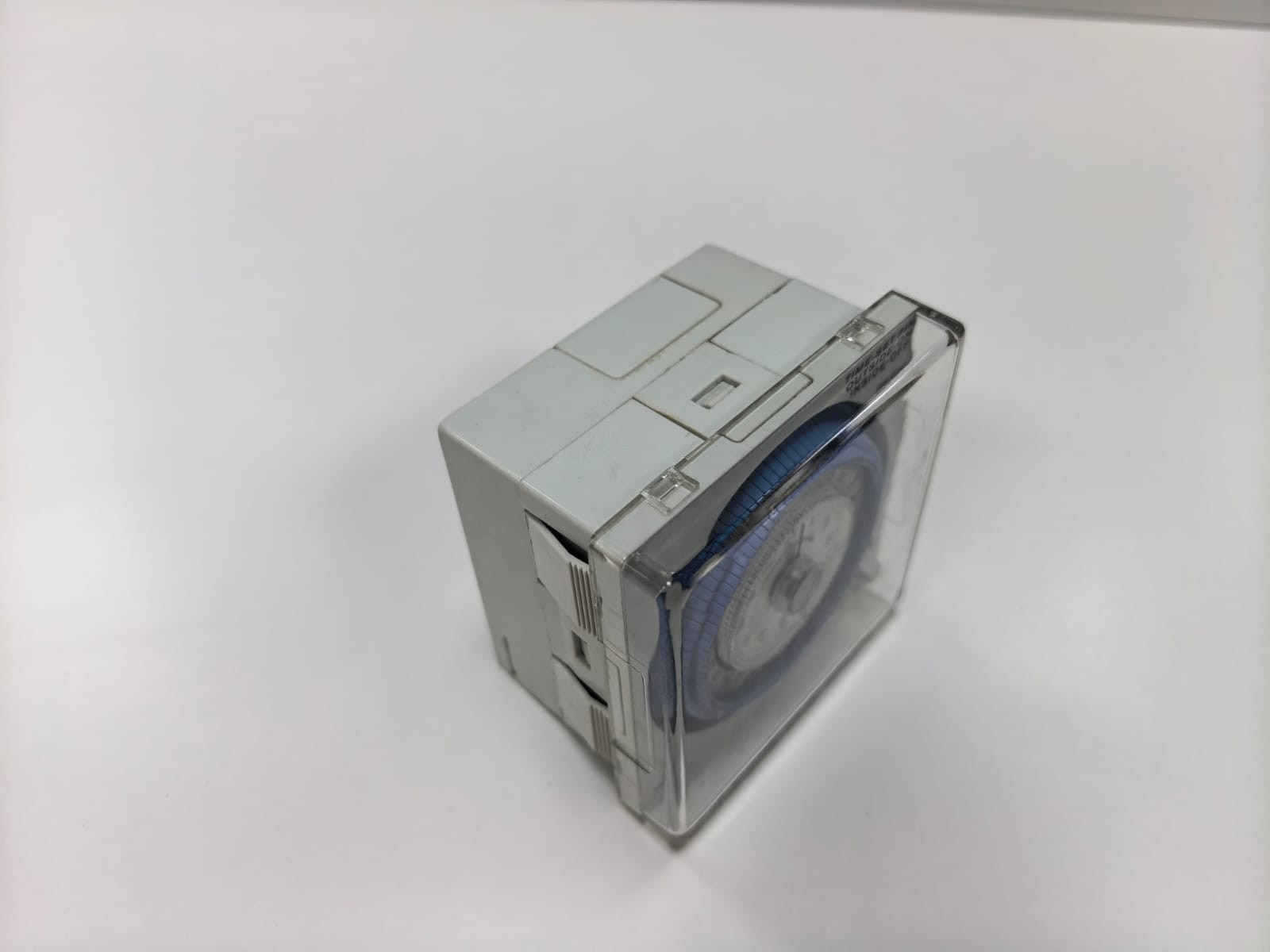 TB-37 TB-37 MECHANICAL TIME SWITCH PCS 9