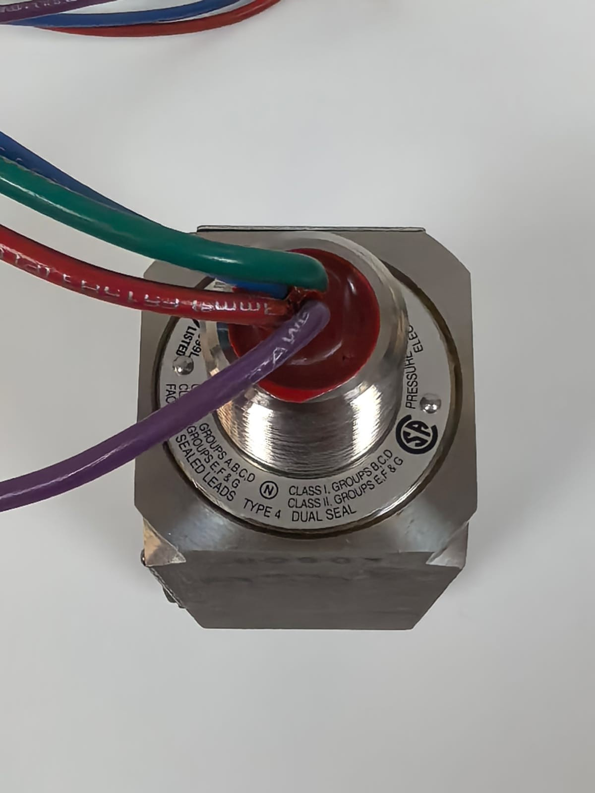 Barksdale 9692X-1CC-6-Q14 BARKSDALE 9692X-1CC-6-Q14 PRESSURE SWITCH 15000 PSIG 7