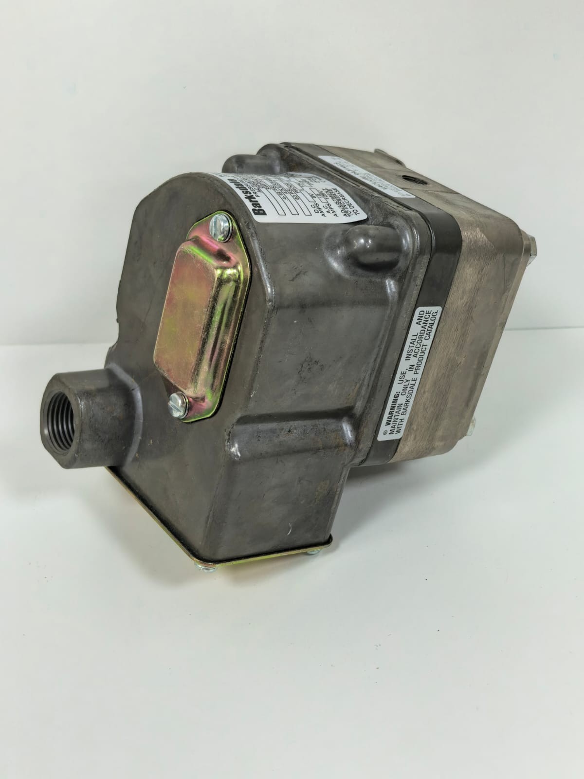Barksdale DPD1T-H18SS BARKSDALE DPD1T-H18SS PRESSURE OR VACCUM ACTUATED SWITCH 2