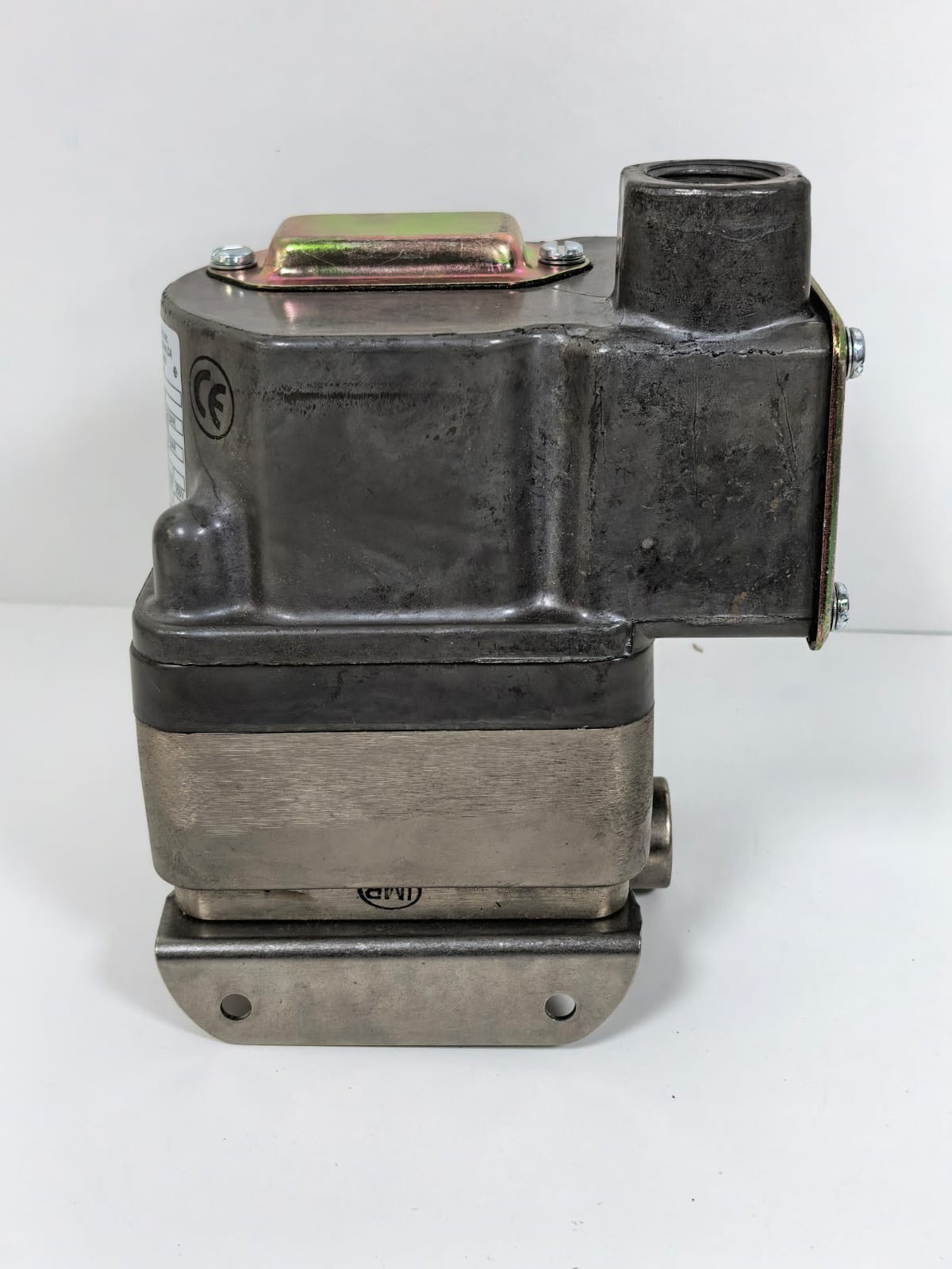 Barksdale DPD1T-H18SS BARKSDALE DPD1T-H18SS PRESSURE OR VACCUM ACTUATED SWITCH 8