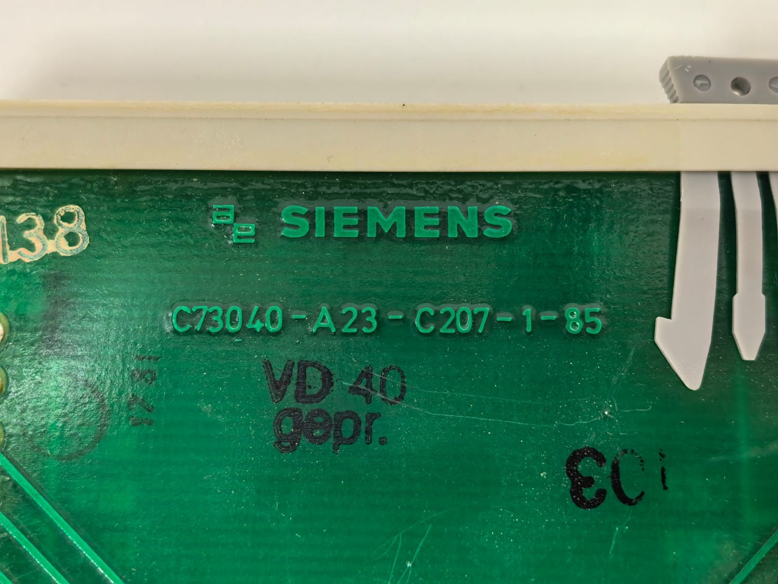 Siemens 7XT5000-0/BB C73040-A23-C207-1-85 SIEMENS 7XT5000-0/BB C73040-A23-C207-1-85 MODULE 8