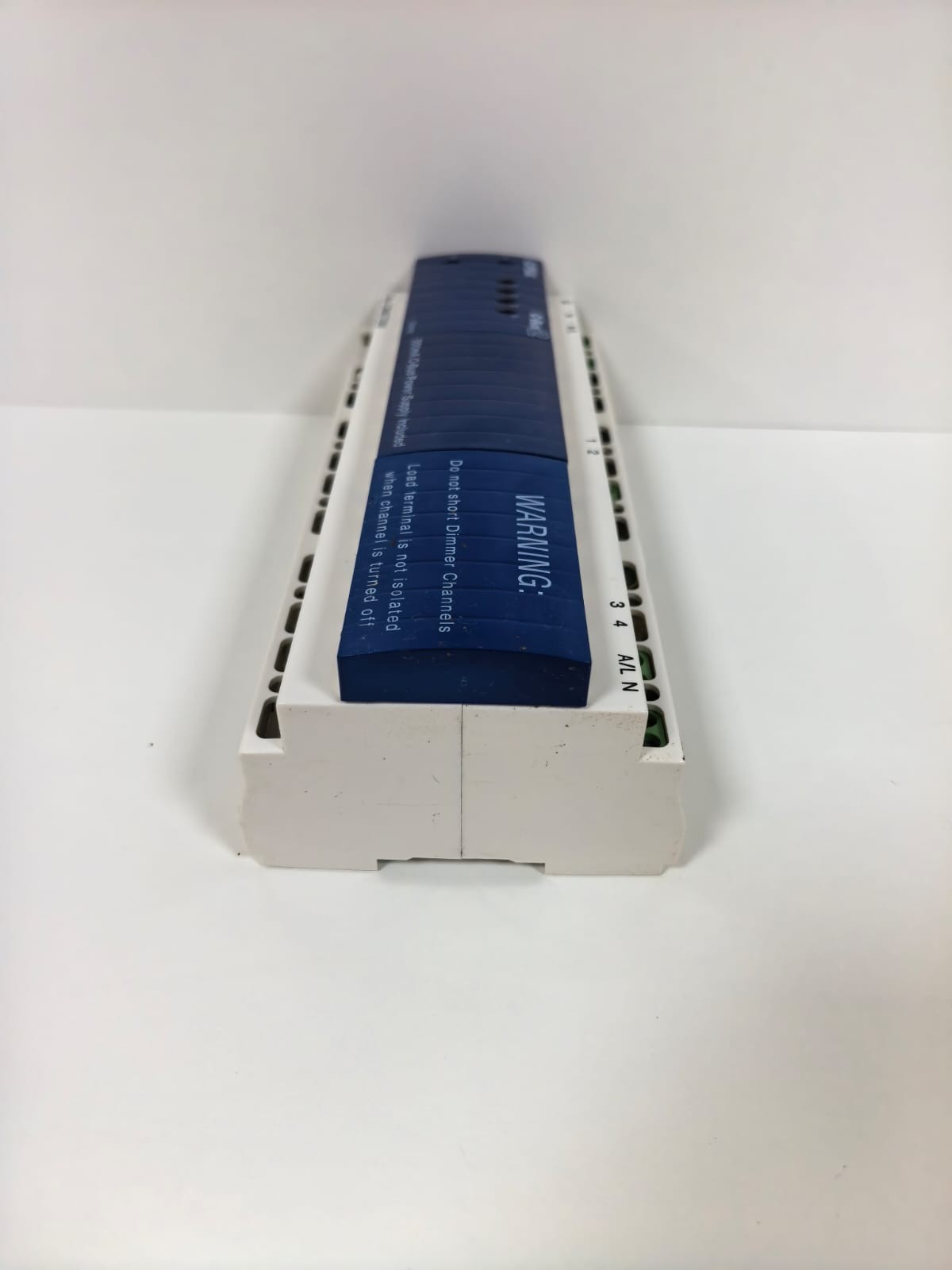 CLIPSAL L5504D2A CLIPSAL C-BUS 2 L5504D2A 4 CHANNEL DIMMER ( MFG. 2007) 9
