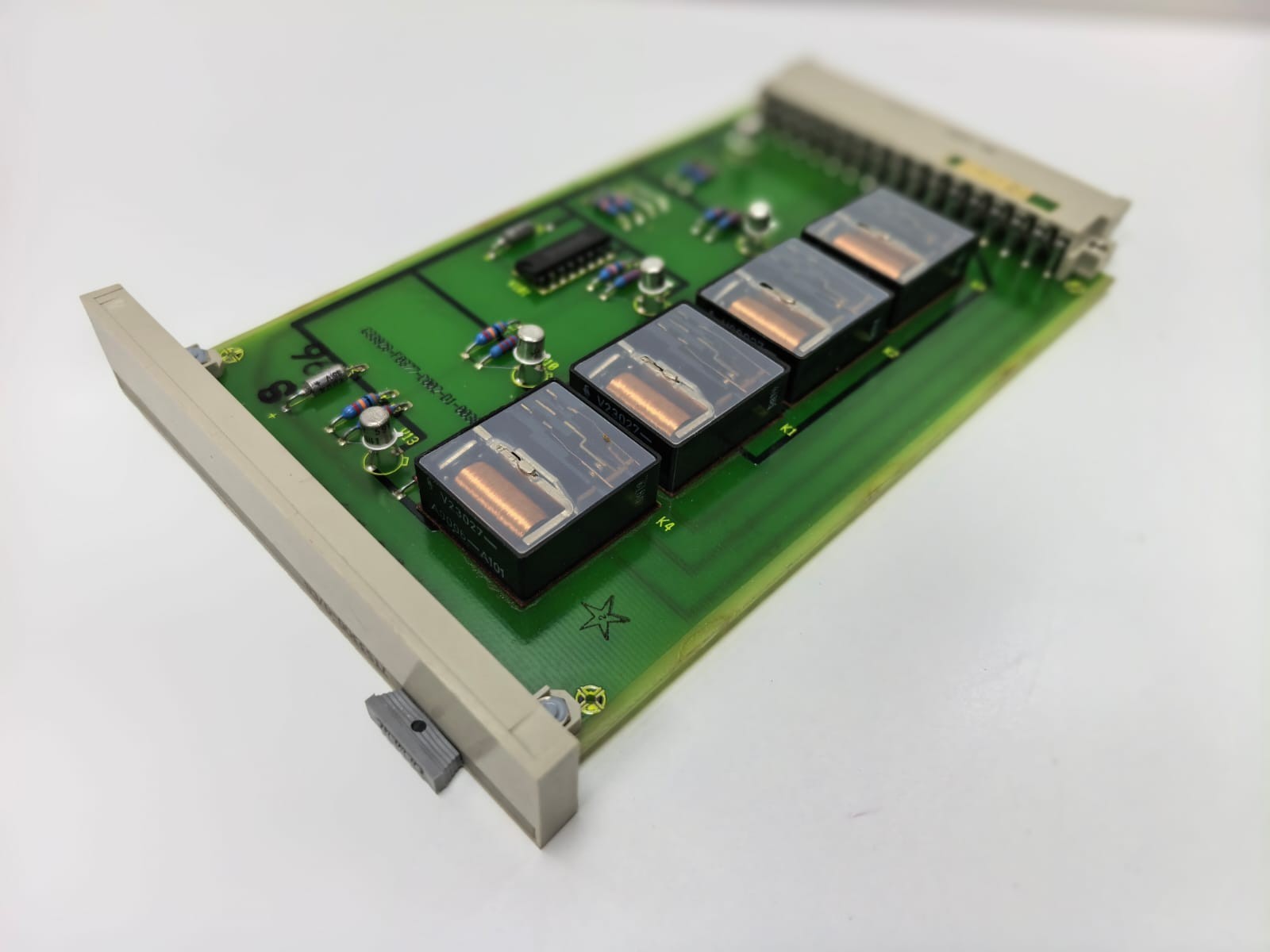 Siemens 7TS3300-0/CB SIEMENS 7TS3300-0/CB TELEPERM RELAY MODULE 10