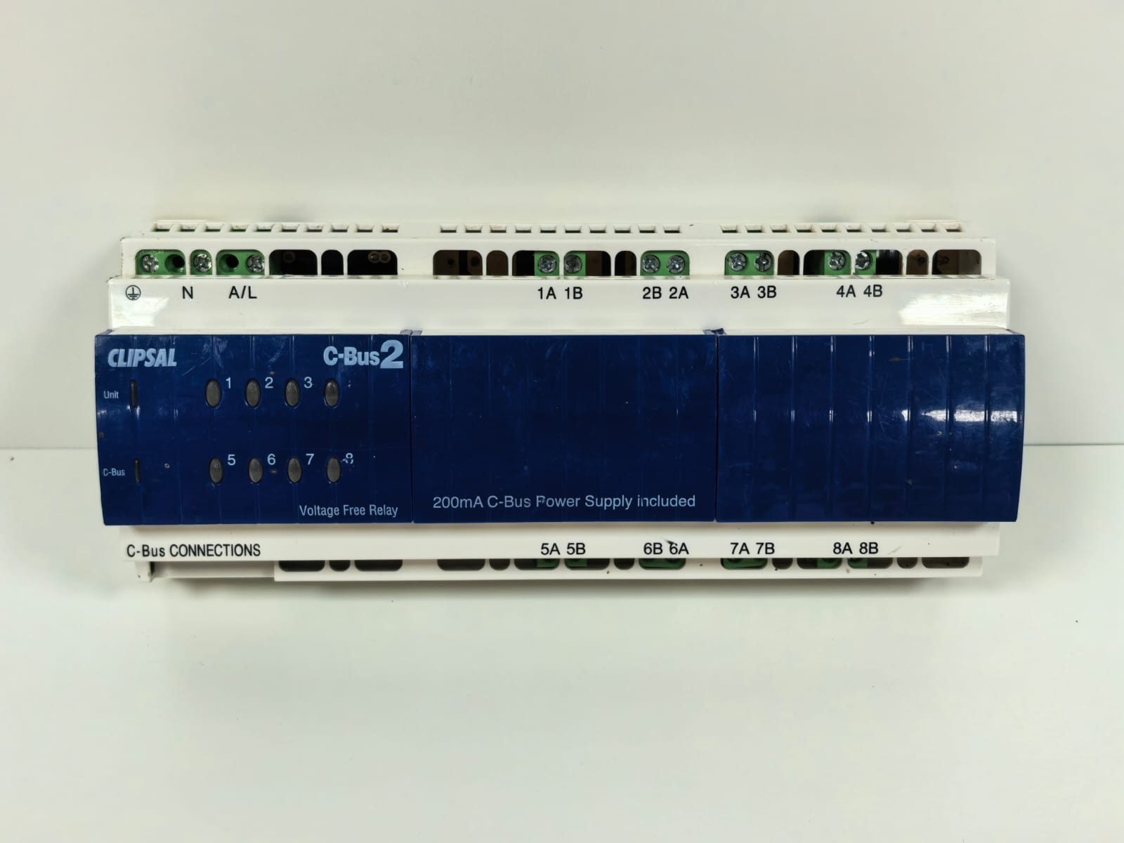 Clipsal L5508RVF CLIPSAL L5508RVF C-BUS2 8-CHANNEL VOLTAGE FREE RELAY 220-240V 1