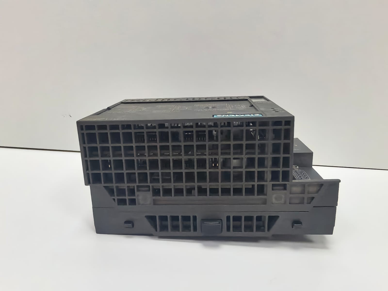 Siemens 6ES7 151-1CA00-3BL0 SIEMENS 6ES7 151-1CA00-3BL0 SIMATIC ET 200S COMPACT INTERFACE MODULE 10