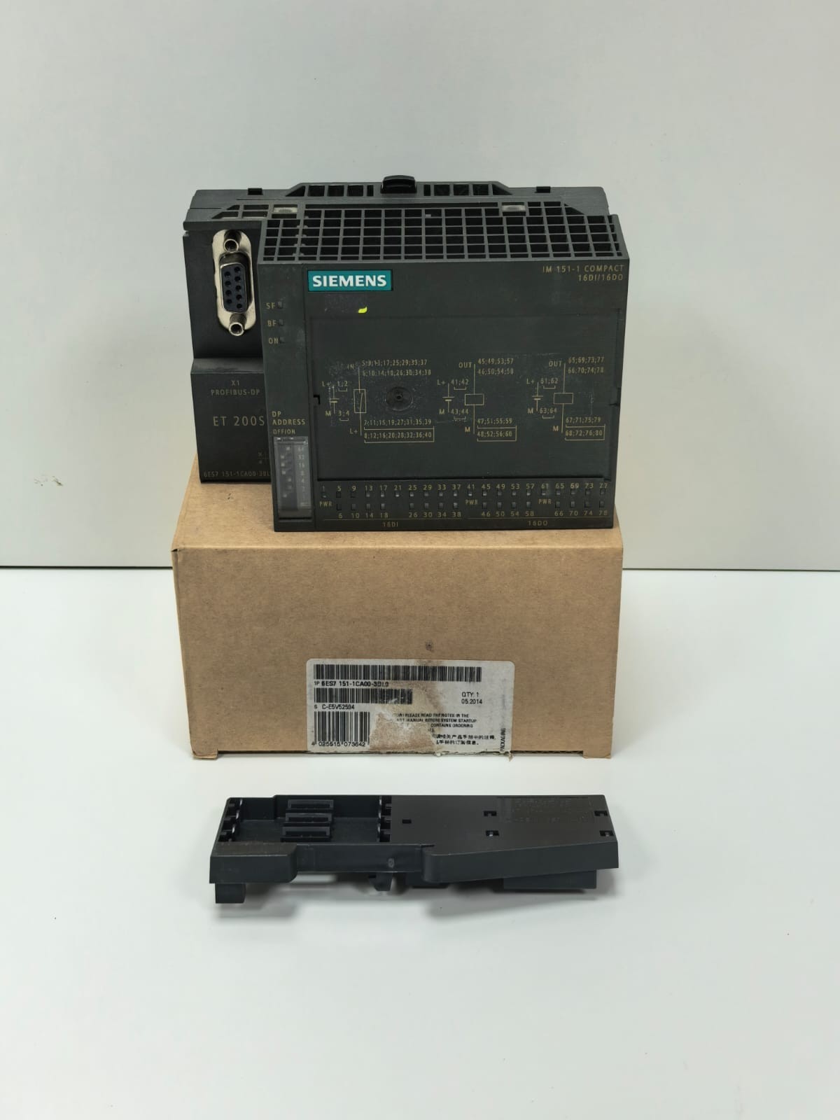 Siemens 6ES7 151-1CA00-3BL0 SIEMENS 6ES7 151-1CA00-3BL0 SIMATIC ET 200S COMPACT INTERFACE MODULE 1