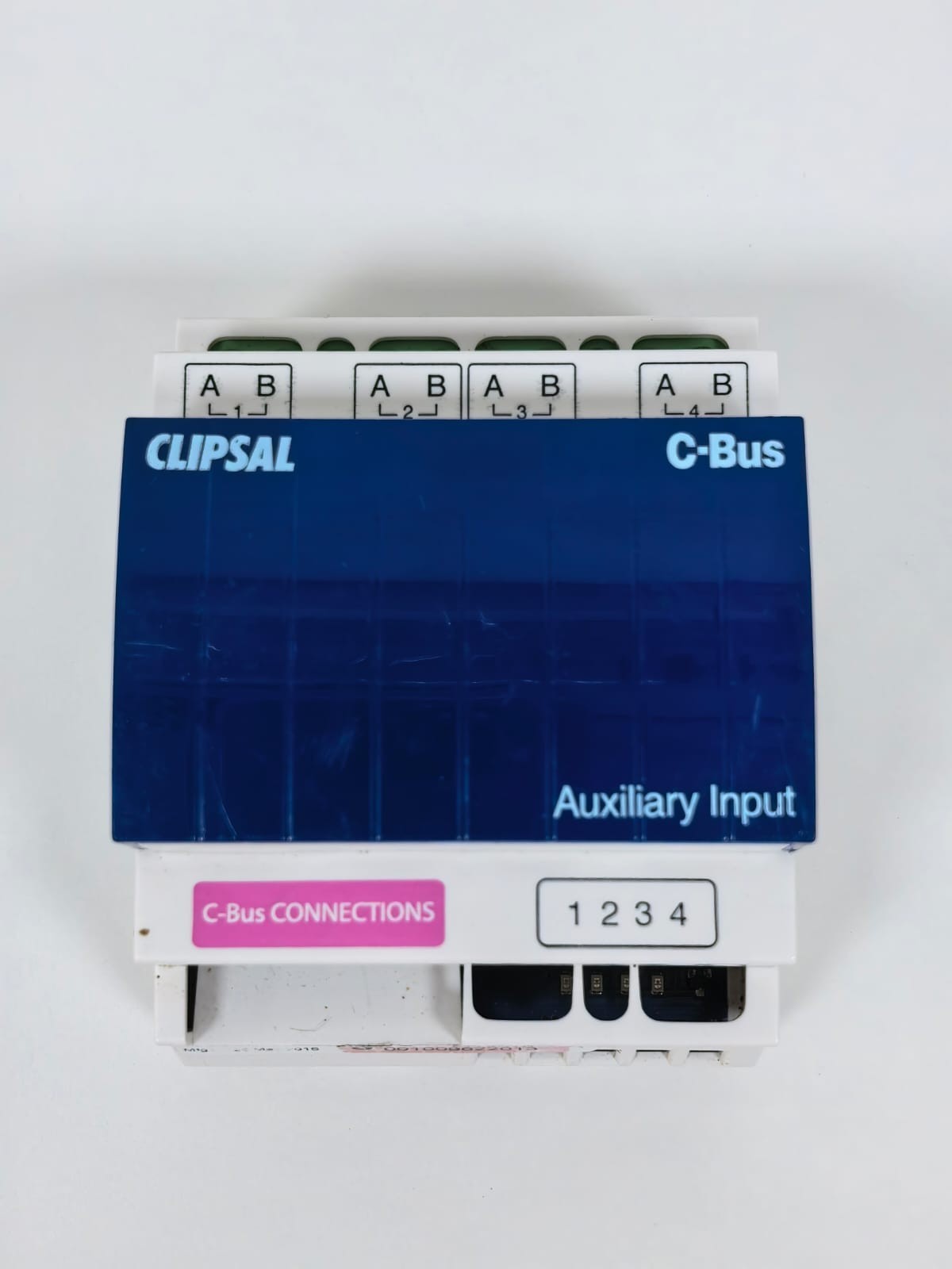 CLIPSAL L5504AUX CLIPSAL L5504AUX 4 CHANNEL AUXILLARY SWITCH INPUT UNIT (MFG:2016) 3