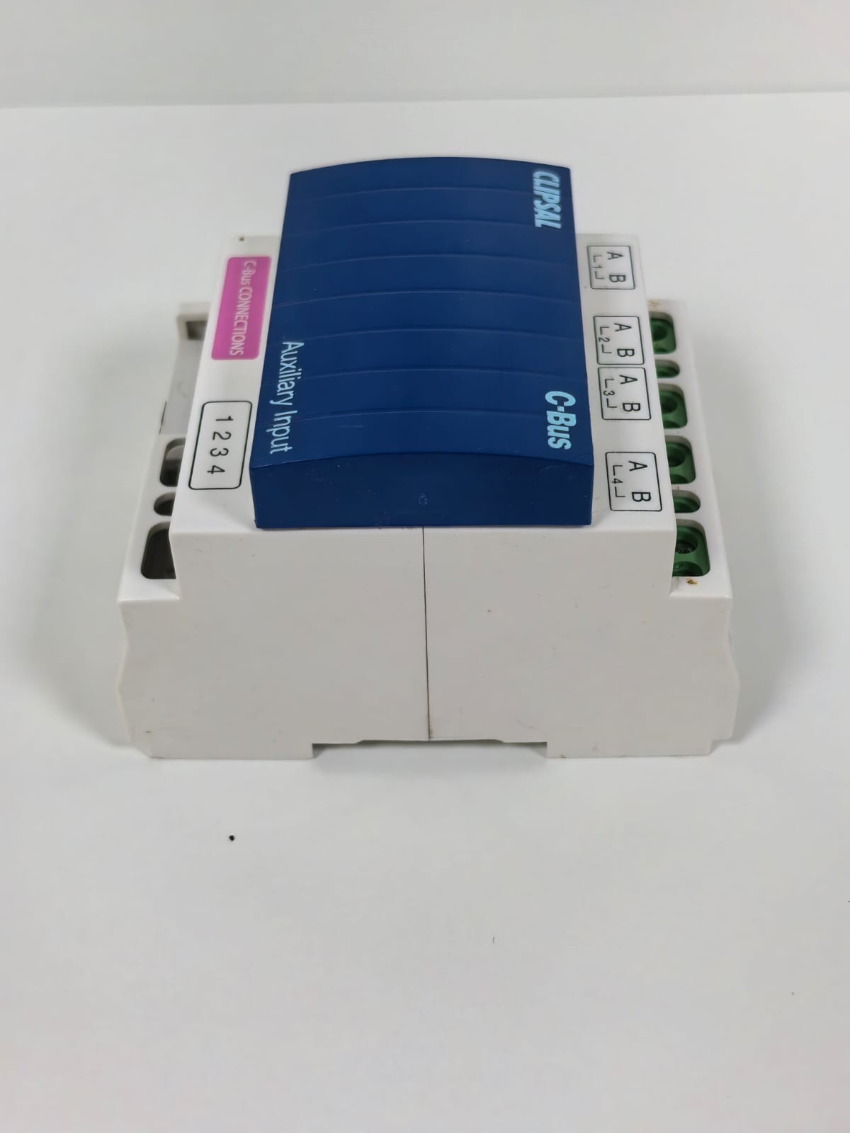 CLIPSAL L5504AUX CLIPSAL L5504AUX 4 CHANNEL AUXILLARY SWITCH INPUT UNIT (MFG:2016) 8